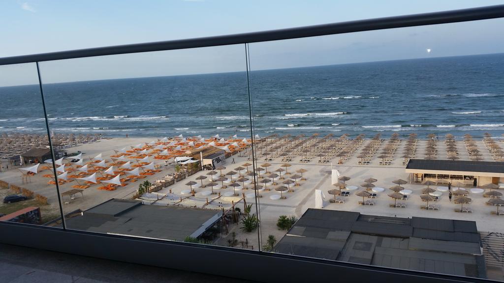 Bluemarina Apartamente Mamaia Esterno foto