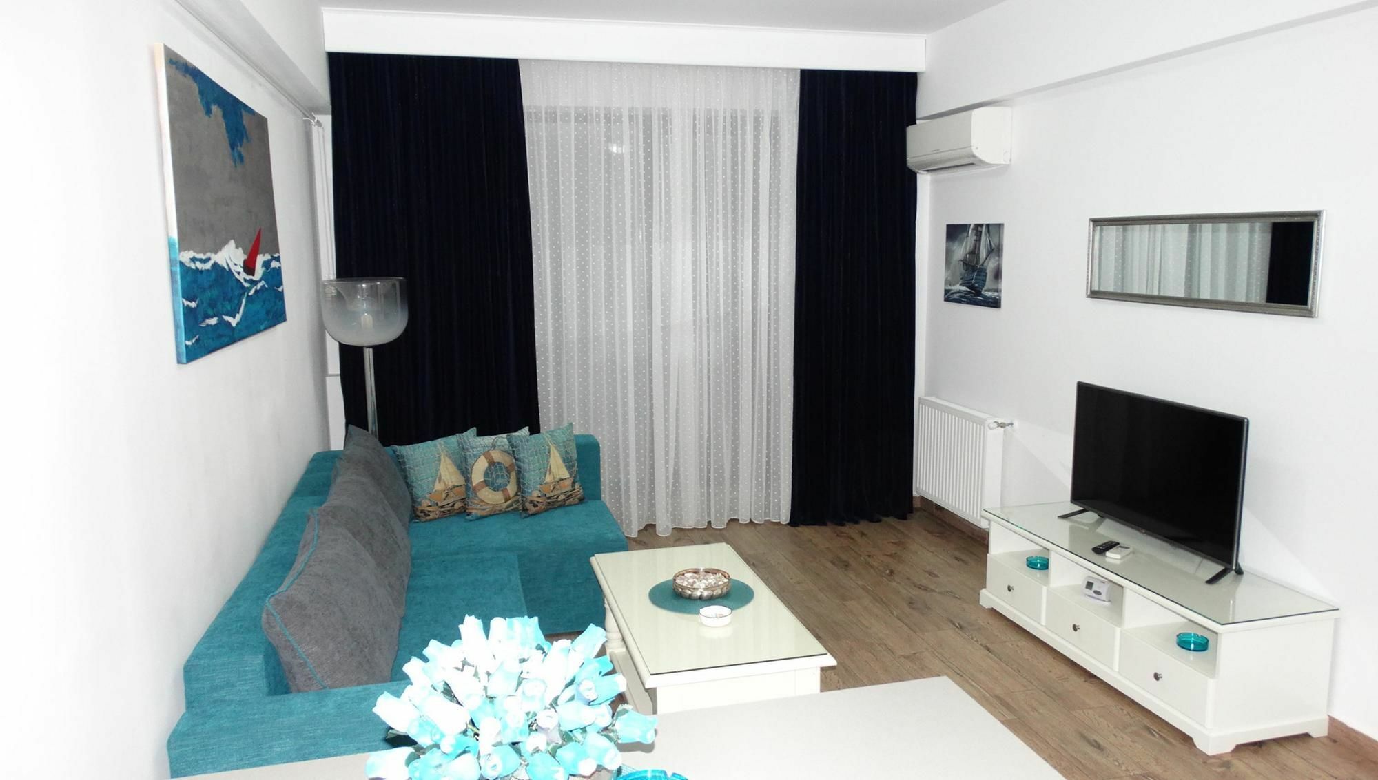 Bluemarina Apartamente Mamaia Esterno foto