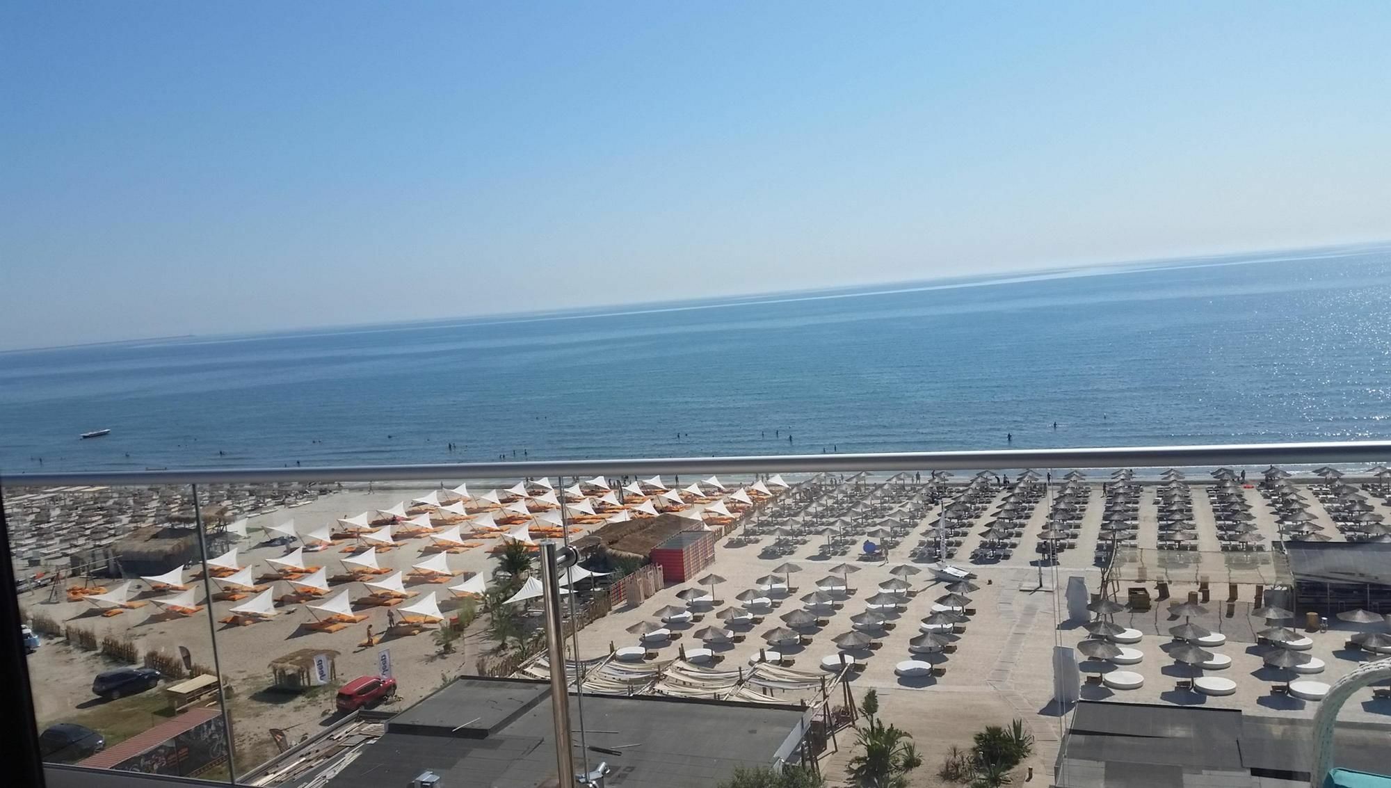 Bluemarina Apartamente Mamaia Esterno foto