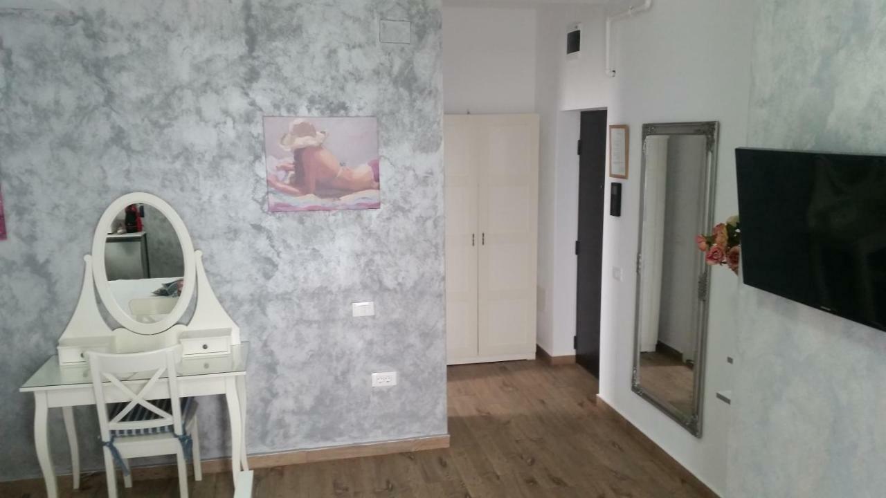 Bluemarina Apartamente Mamaia Esterno foto